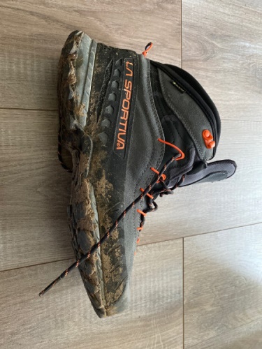 La Sportiva Boty Carbon Flame Tx4 Mid Gtx